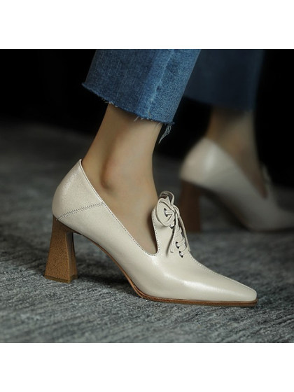 Women's high-heeled shoes